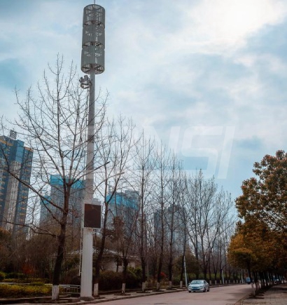 武漢學（xué）府路智慧路燈30米高杆燈