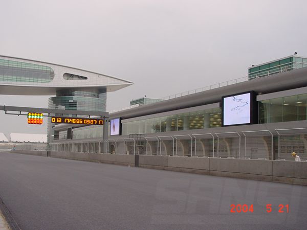 上海F1賽車場室內led全彩顯（xiǎn）示屏