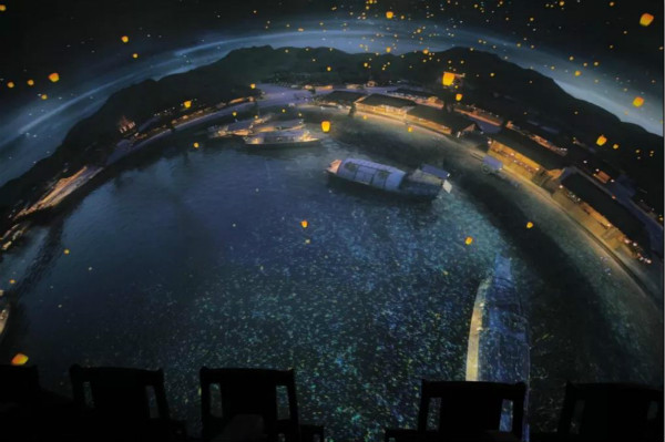 虹橋球幕影院：觀眾“穿過（guò）虹橋，球幕的影片將會轉為夜景