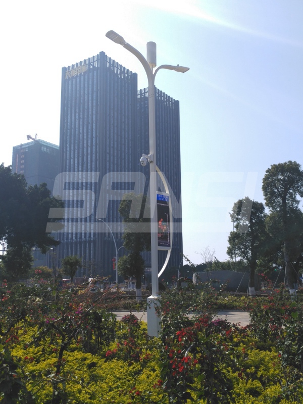 廣東汕頭星（xīng）湖公園智（zhì）慧路燈