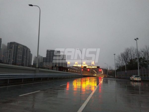 婷婷婷影院承建沿江（jiāng）通道越江隧道照明（郊環隧道部分）