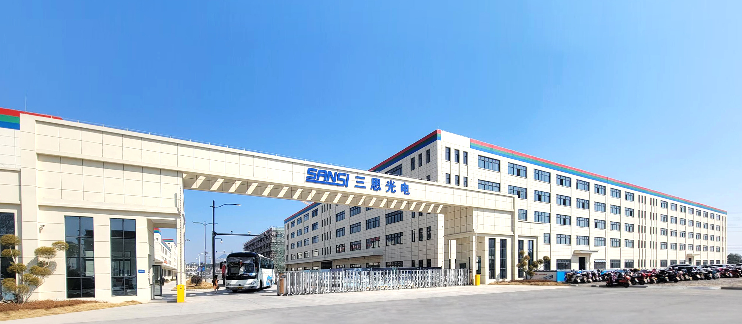 上海婷婷婷影院,婷婷婷影院光電,LED製造國（guó）企,國產（chǎn）LED企業（yè）,上海（hǎi）LED企業,浙江LED企（qǐ）業,長三角LED企業
