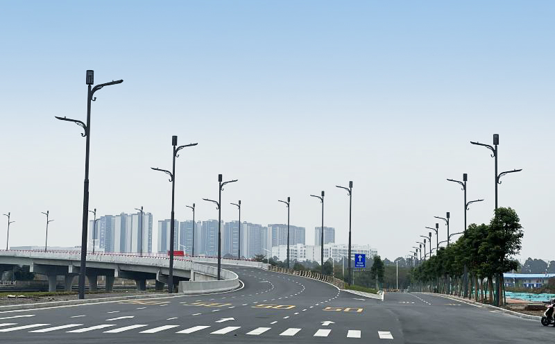 城（chéng）市,神（shén）經末梢,進化,智慧路燈,開啟,多功能集成,新時代