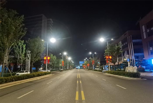 婷婷婷影院（sī）助力城陽區（qū）主（zhǔ）城區路燈節能改造工程