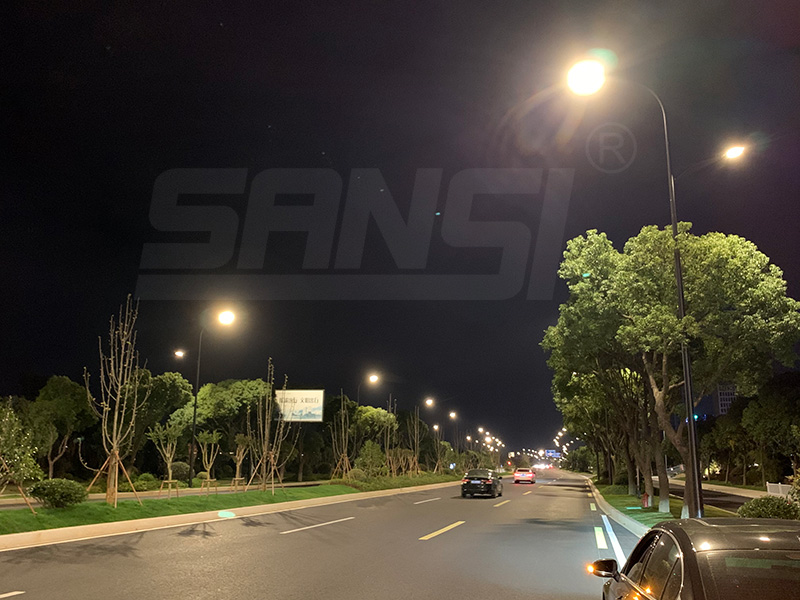 LED路燈（dēng）,道路照明,提升夜間行車安全