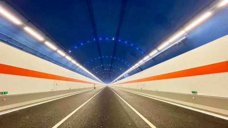 15公裏,木寨嶺隧道通車,三（sān）思,特色,隧道照明,藝術方案,驚現（xiàn）,渭武高速