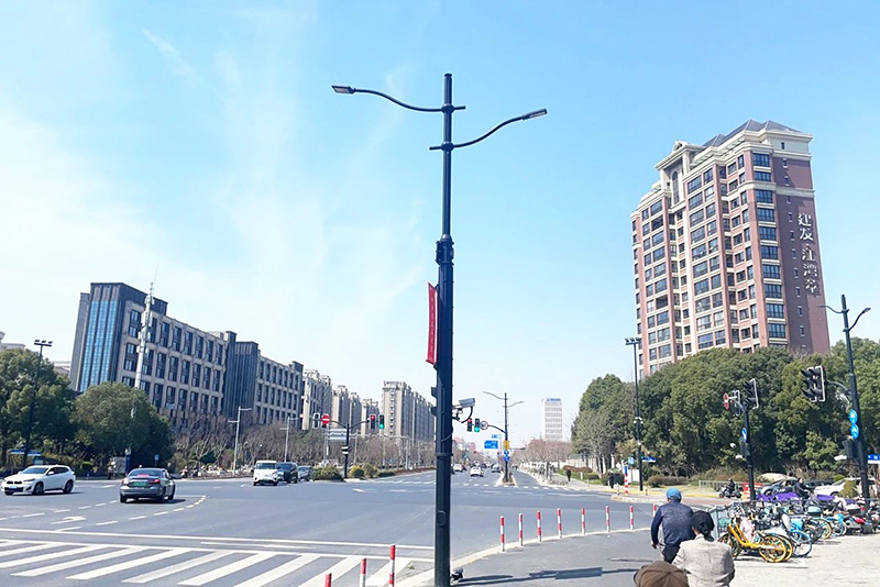 婷婷婷影院,多功能,智慧綜合杆,助（zhù）推,上海楊（yáng）浦區,數智化升級