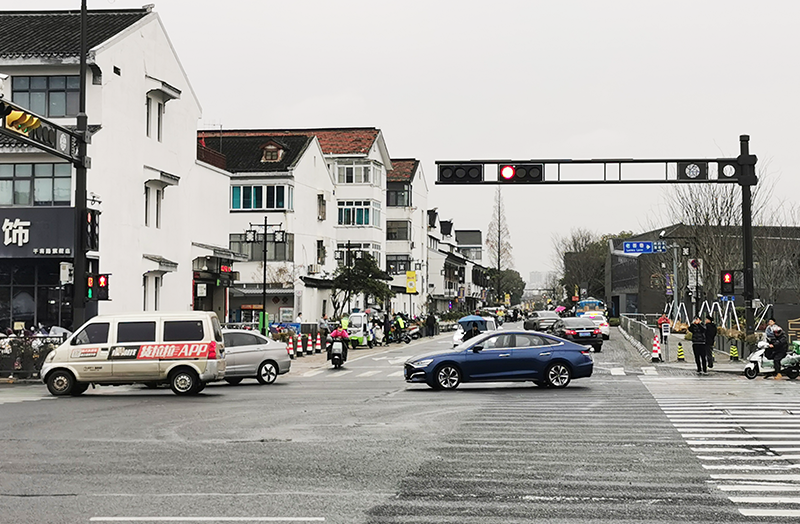 多功能路（lù）燈杆,如（rú）何提升,城市道路,空間利用率