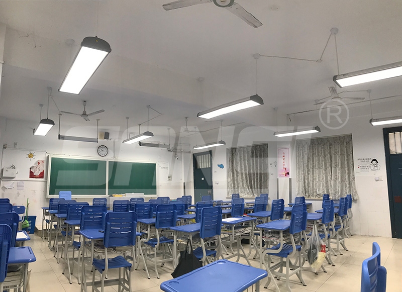 校（xiào）園教室護眼燈具
