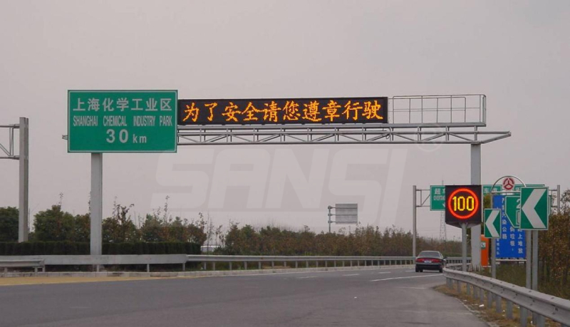 婷婷婷影院LED,交通情報板,賦能,智慧交通,“動態神經”