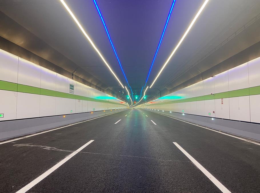高速,公路,隧道,采用,自適應,LED照明,照明係（xì）統