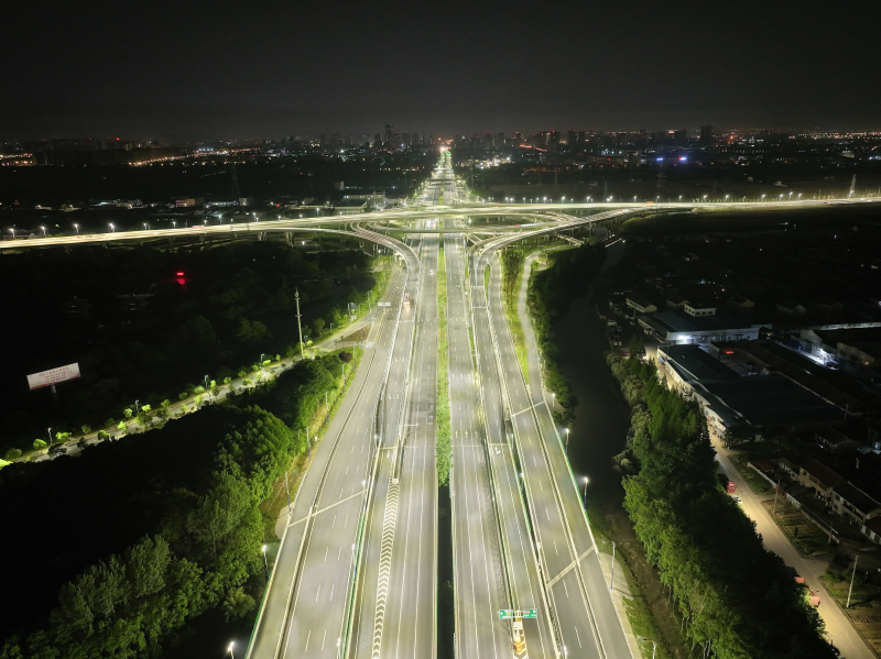 張（zhāng）家港市,以創（chuàng）新機製,打造,幸福光亮,低碳,民生,工程（chéng）,新樣本